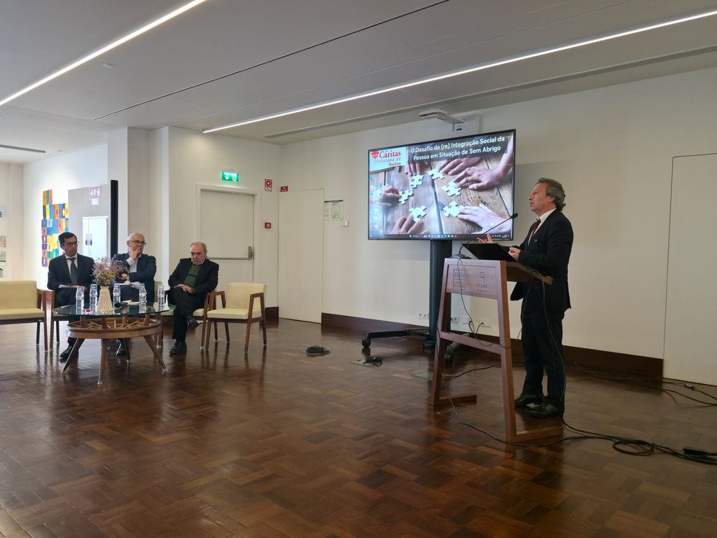 “As pessoas sem-abrigo exigem respostas coordenadas e integradas”, afirma Rui Santos